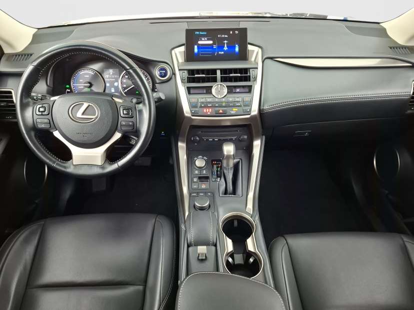 Lexus NX, 2015