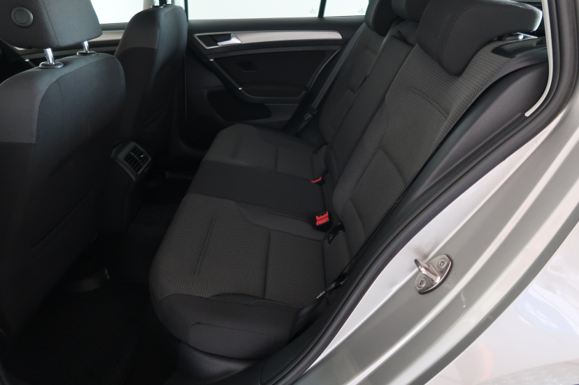 Volkswagen Golf, 2014