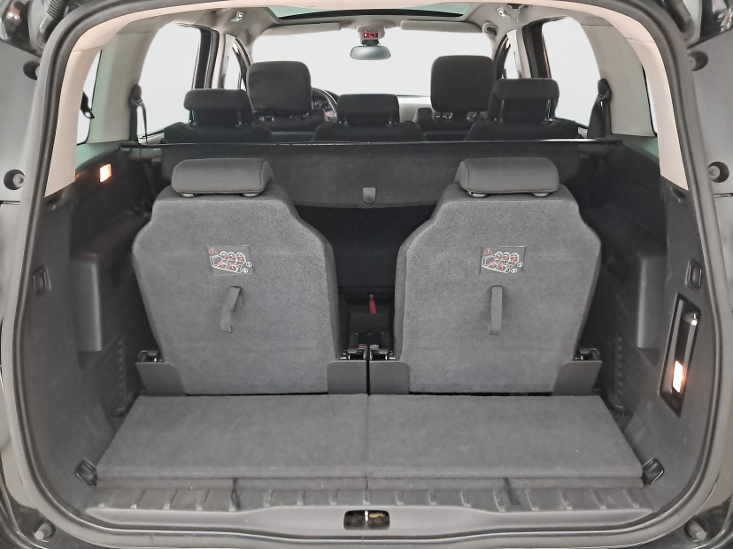 Peugeot 5008, 2010