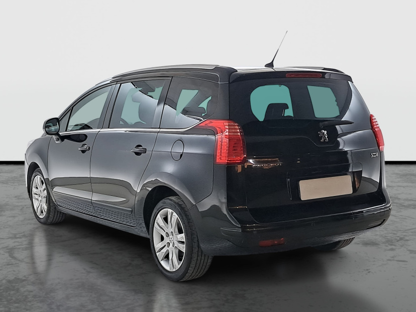 Peugeot 5008, 2010