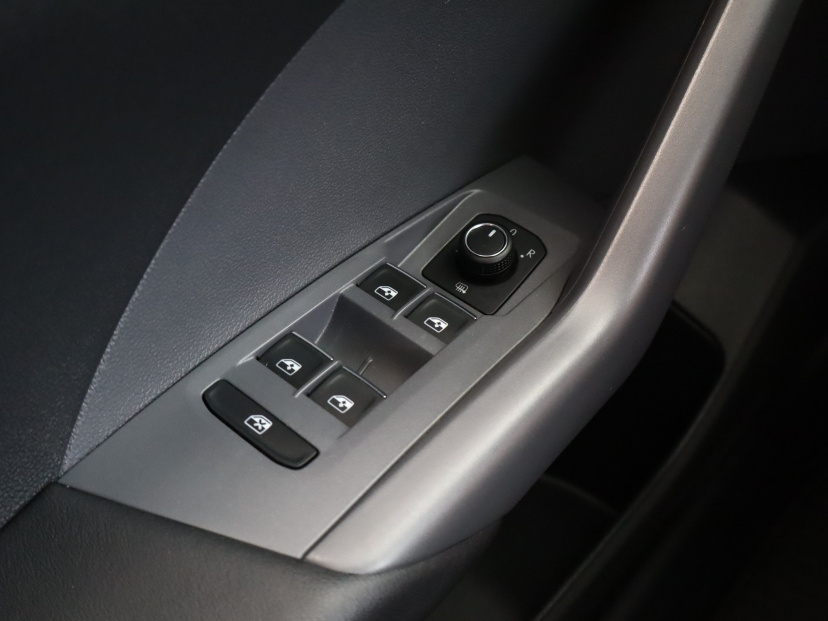Volkswagen T-Cross, 2020