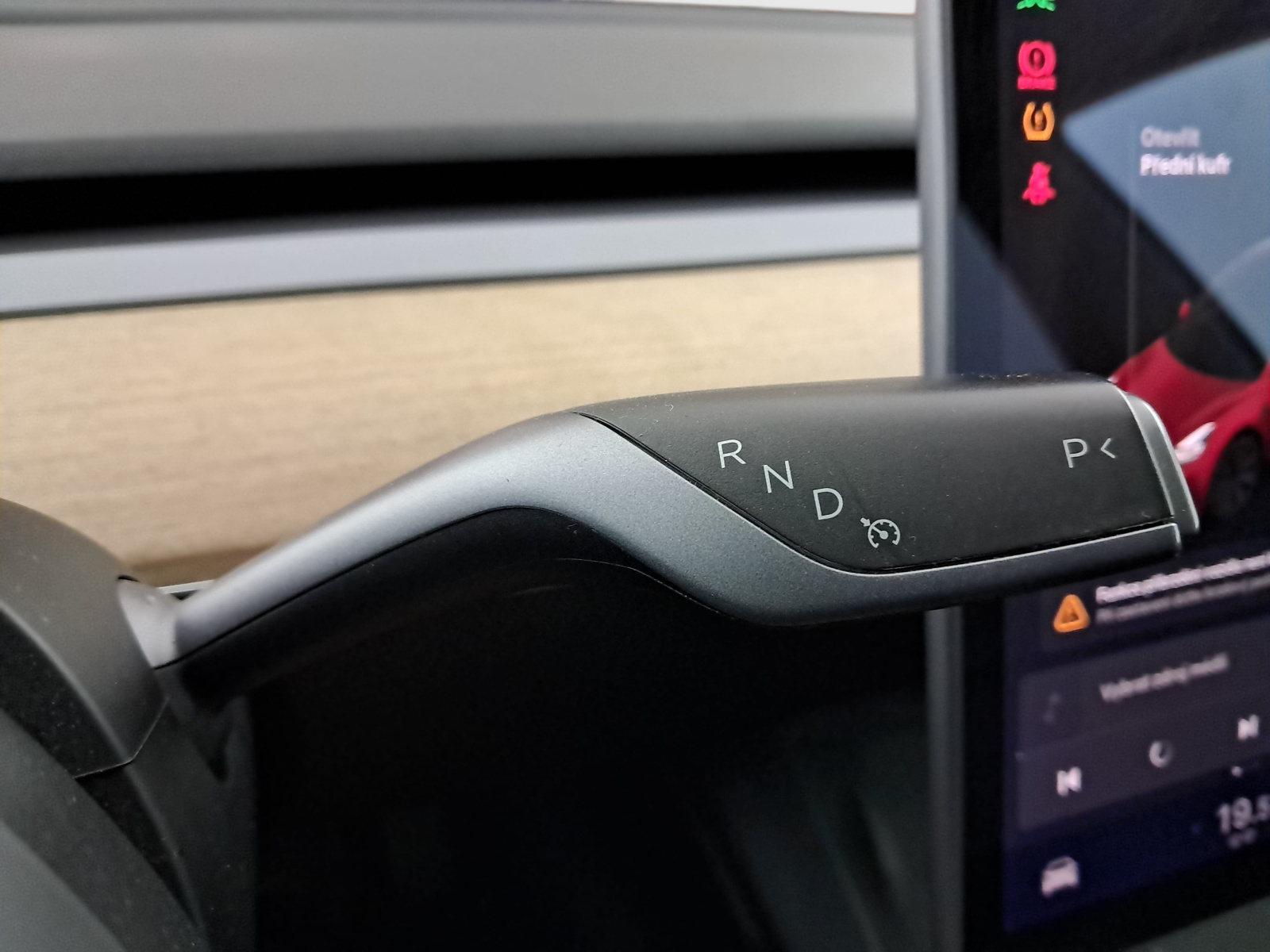 Tesla Model 3 Long Range AWD – fotografie 28
