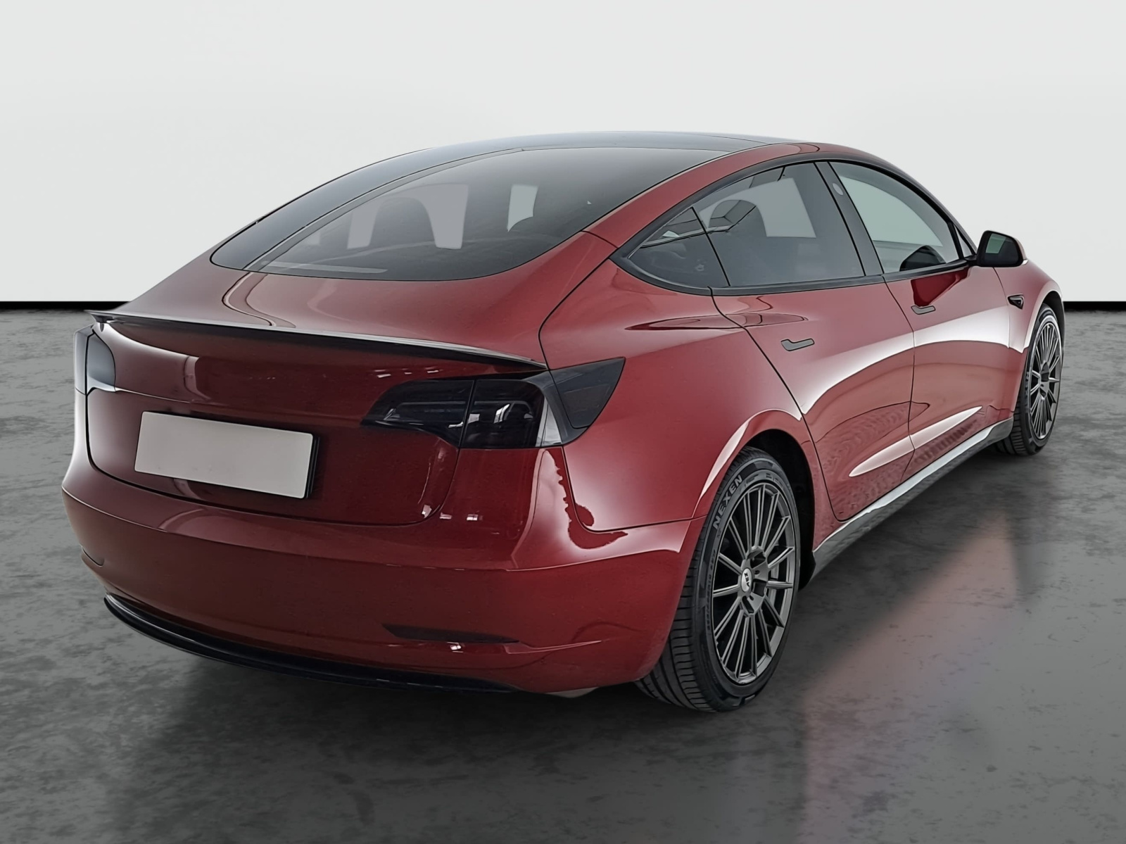 Tesla Model 3 Long Range AWD – fotografie 7