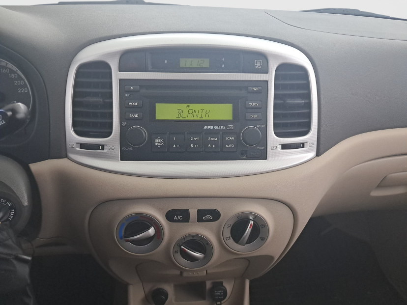 Hyundai Accent, 2009