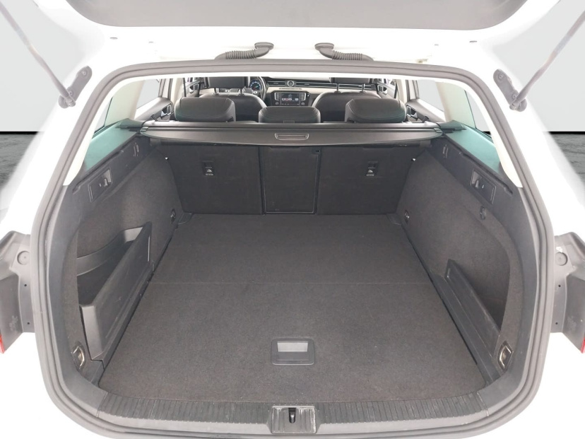 Volkswagen Passat, 2015