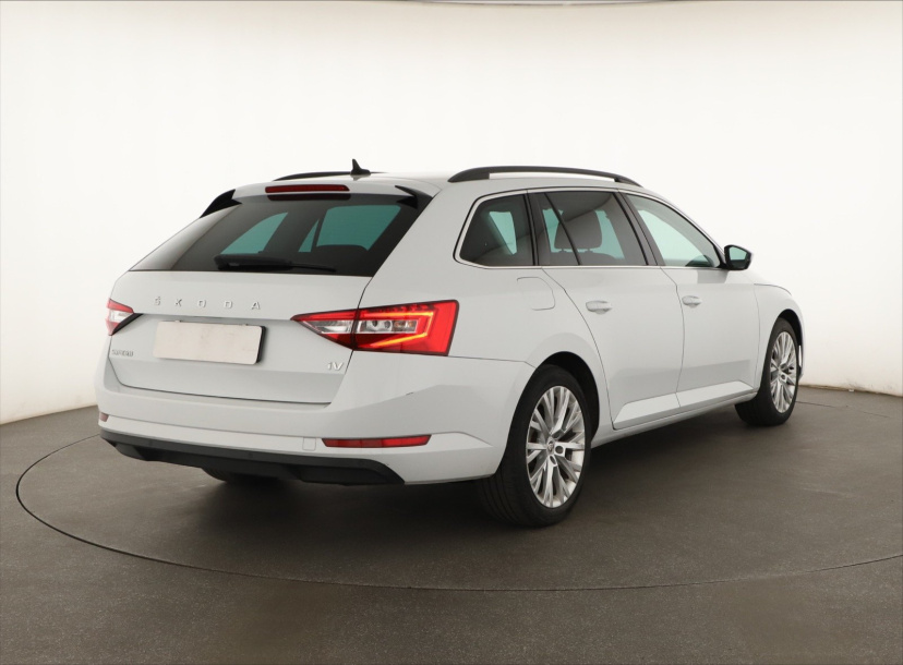 Škoda Superb, 2020