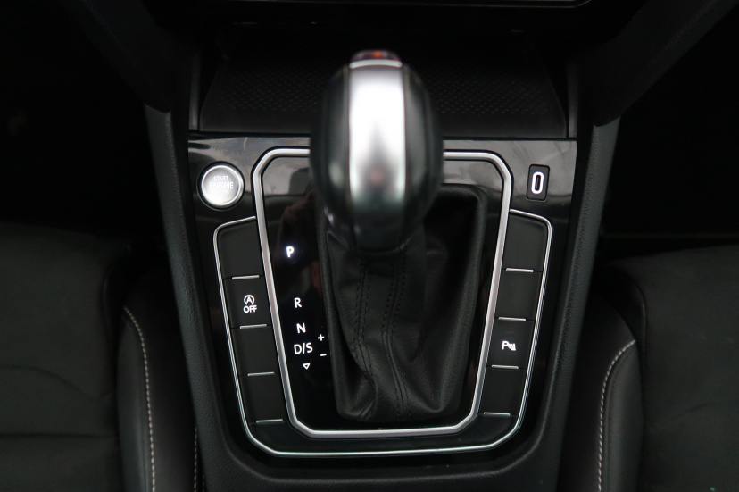 Volkswagen Passat, 2021