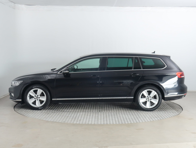 Volkswagen Passat, 2021
