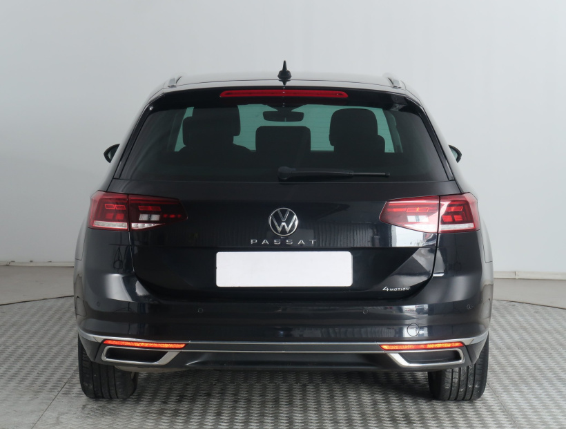 Volkswagen Passat, 2021