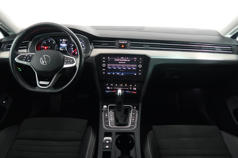 Volkswagen Passat, 2021