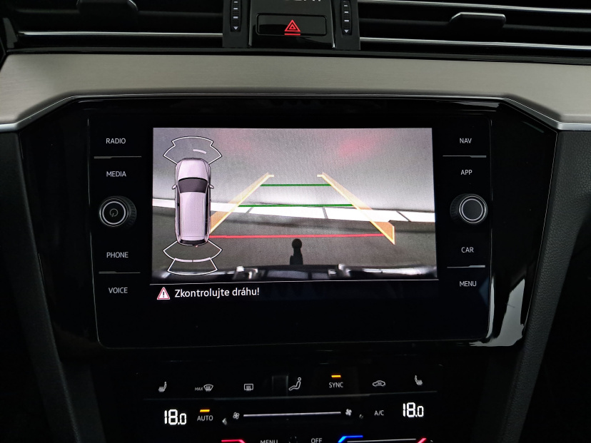 Volkswagen Passat, 2021