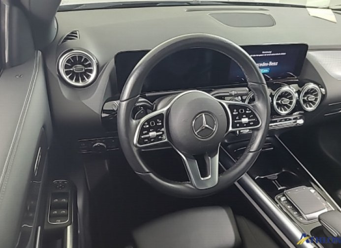 Mercedes-Benz EQA, 2021
