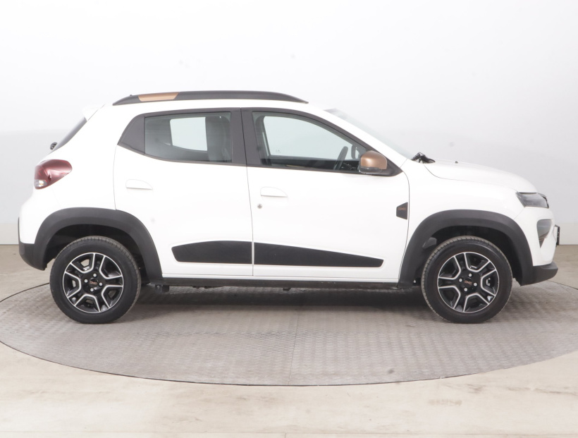 Dacia Spring, 2023