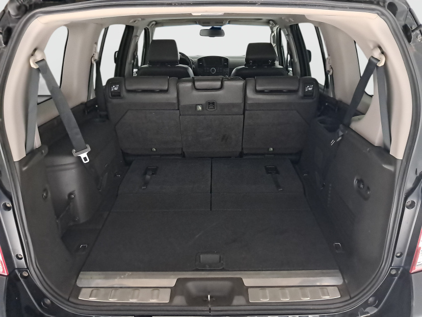 Nissan Pathfinder, 2011