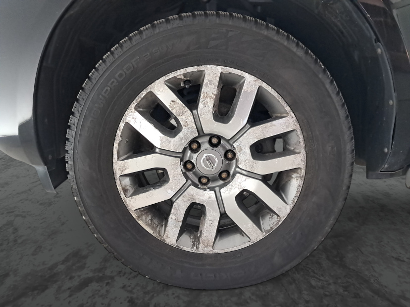 Nissan Pathfinder, 2011