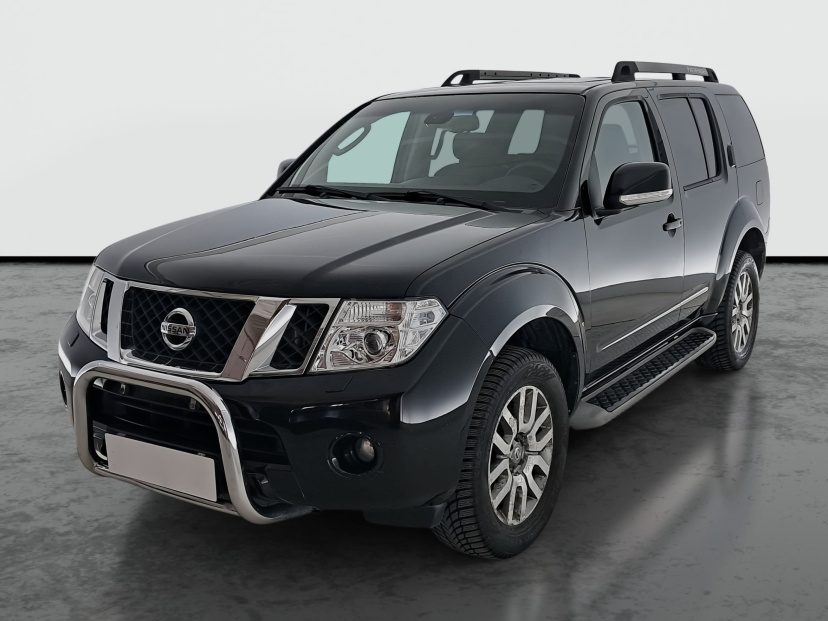 Nissan Pathfinder, 2011