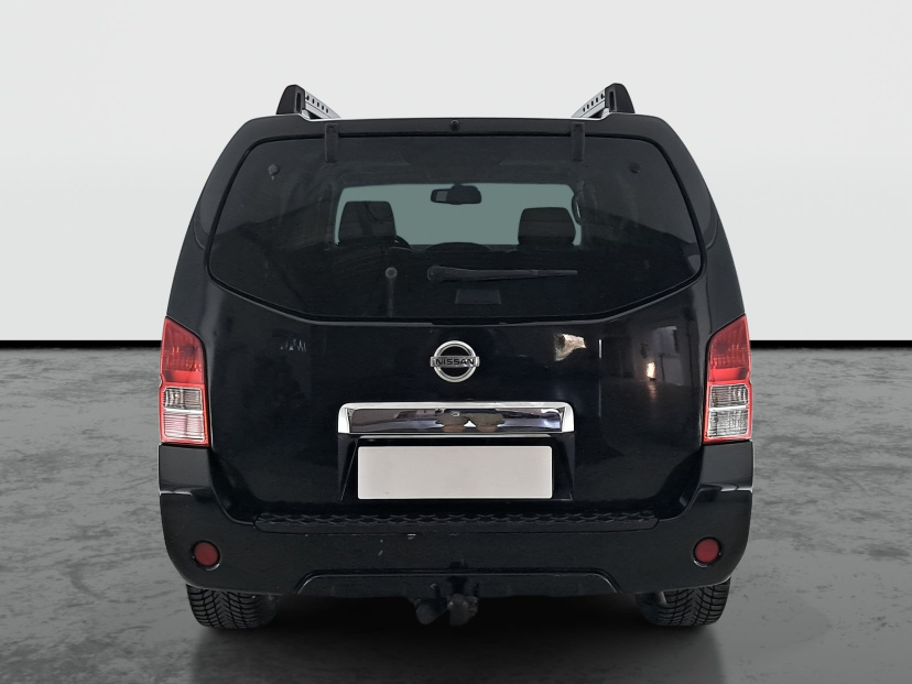 Nissan Pathfinder, 2011