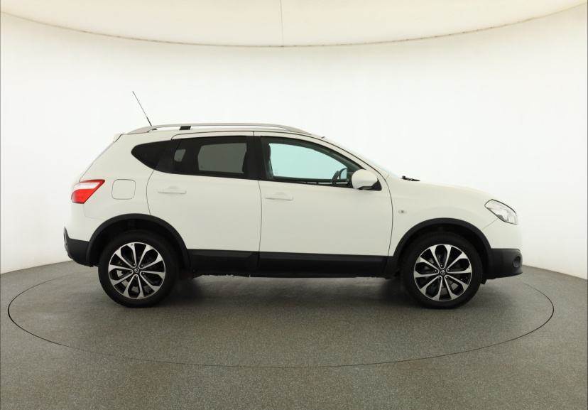 Nissan Qashqai, 2012