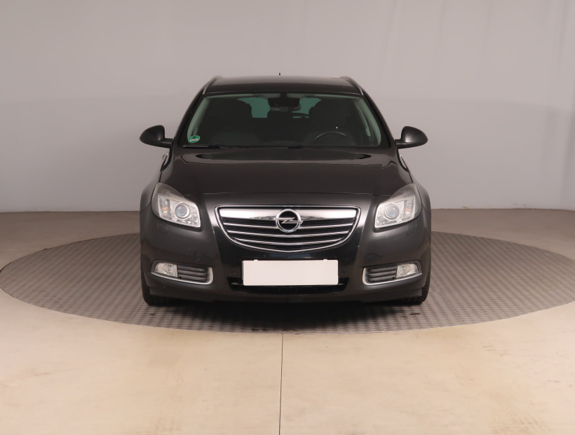 Opel Insignia, 2011