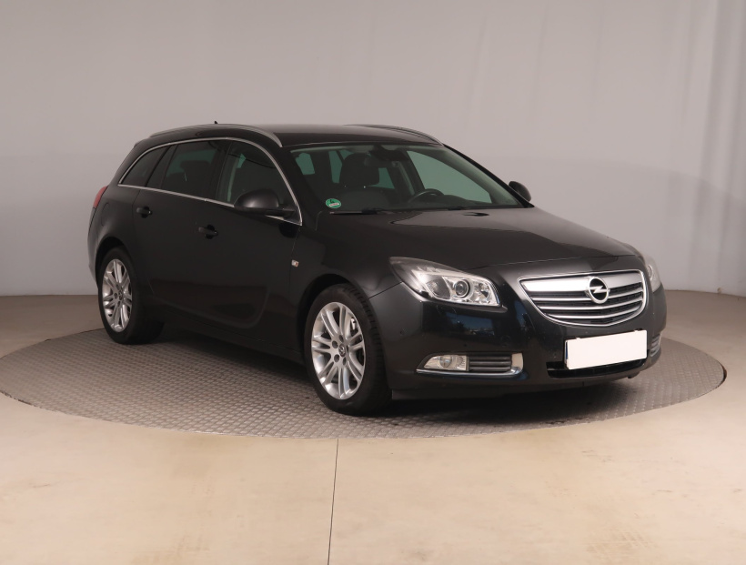 Opel Insignia, 2011
