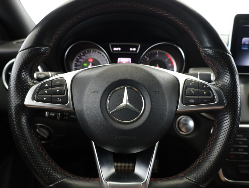 Mercedes-Benz CLA, 2016