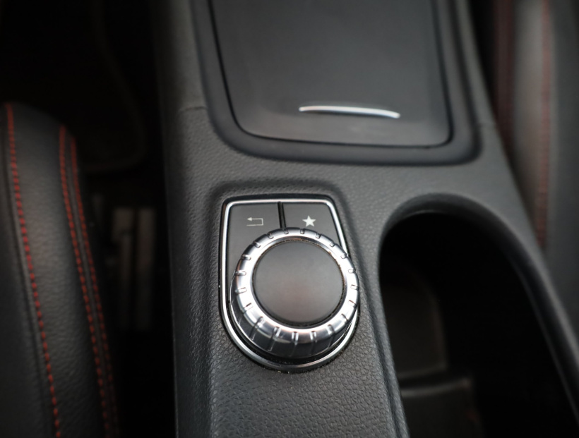 Mercedes-Benz CLA, 2016