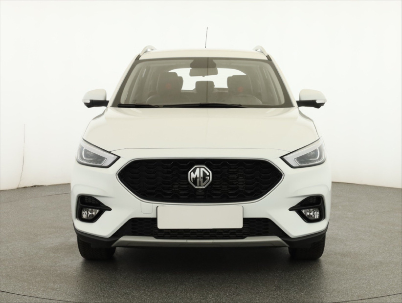 MG ZS SUV, 2024