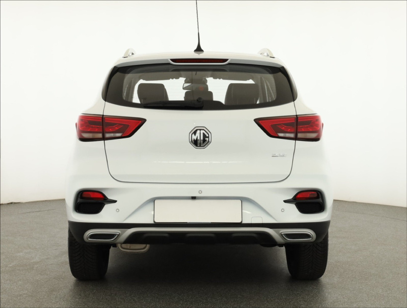 MG ZS SUV, 2024