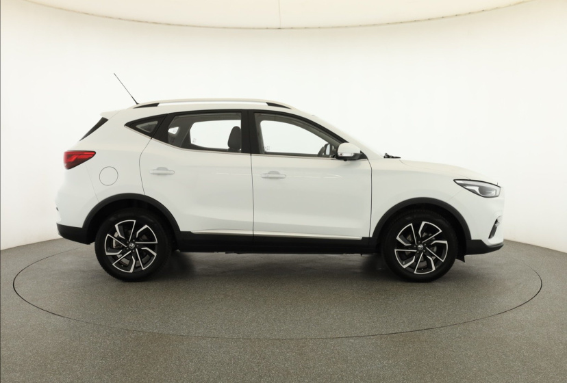MG ZS SUV, 2024