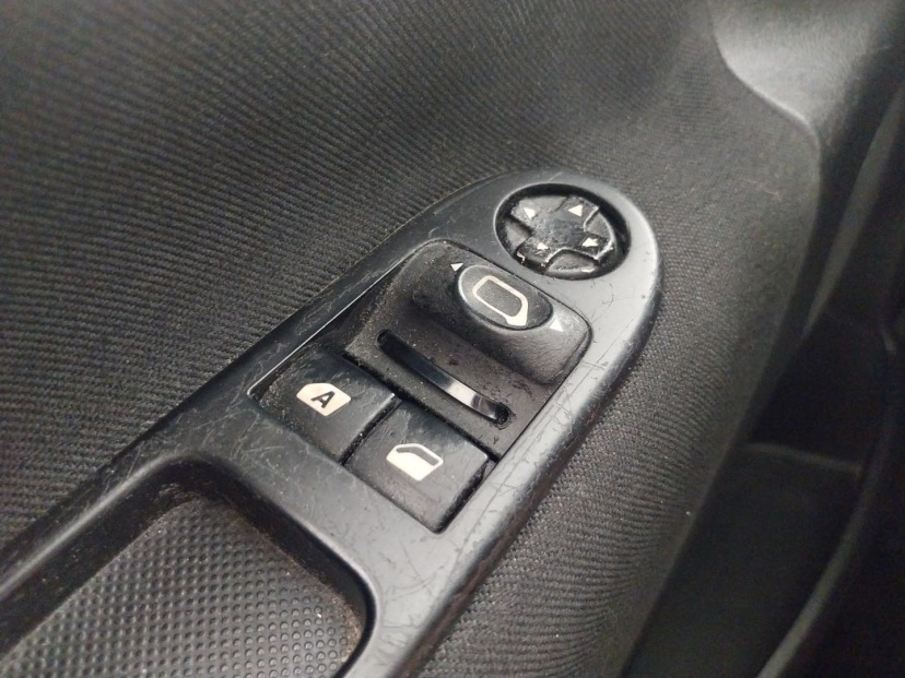 Peugeot 207, 2010