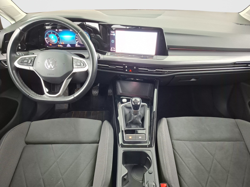 Volkswagen Golf, 2023