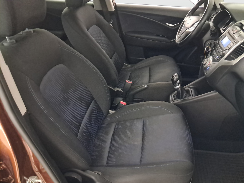 Hyundai ix20, 2013