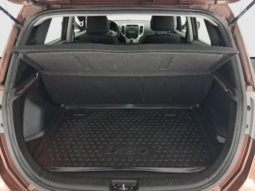 Hyundai ix20, 2013