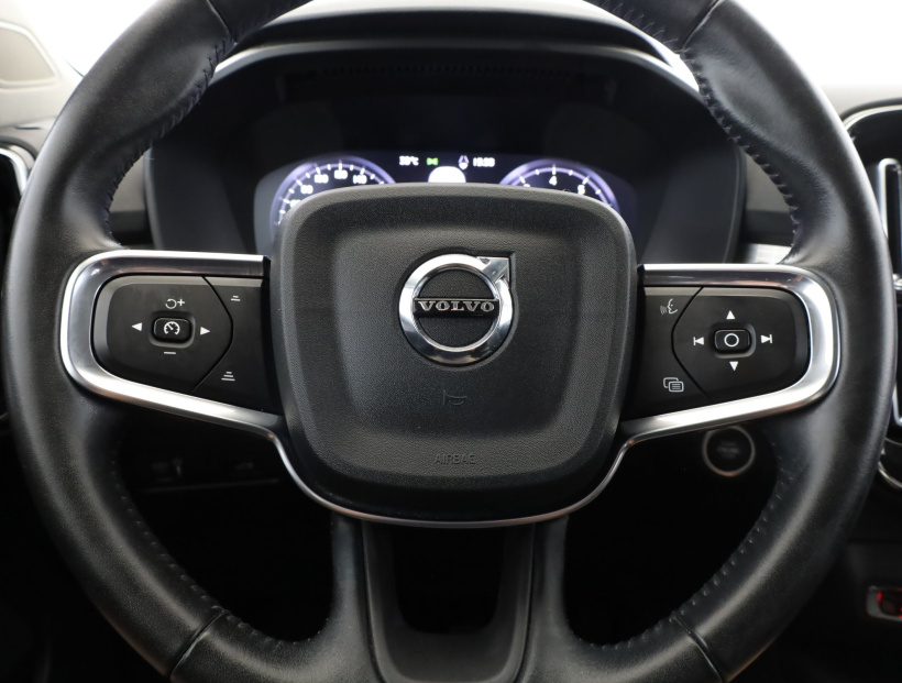Volvo XC40, 2021