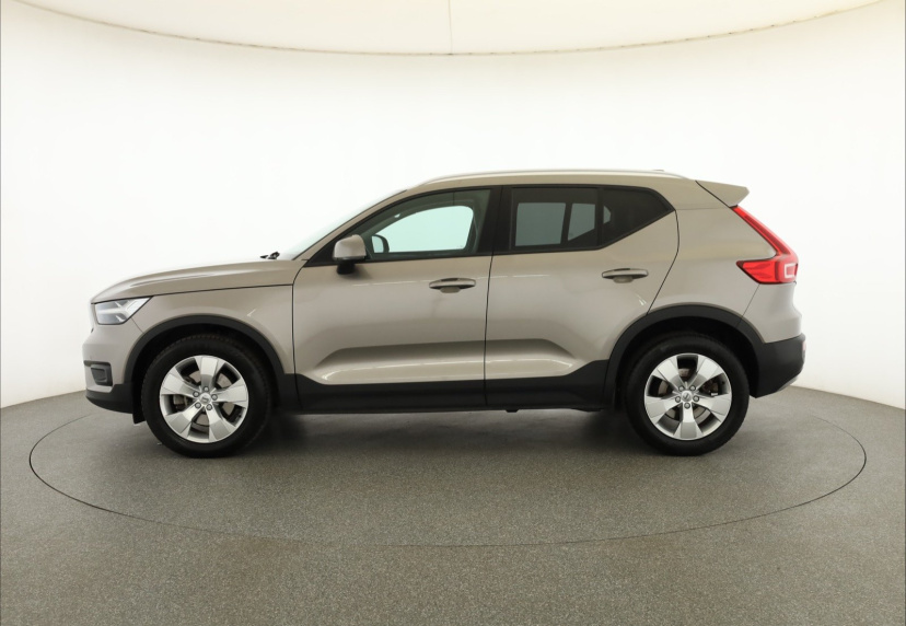 Volvo XC40, 2021