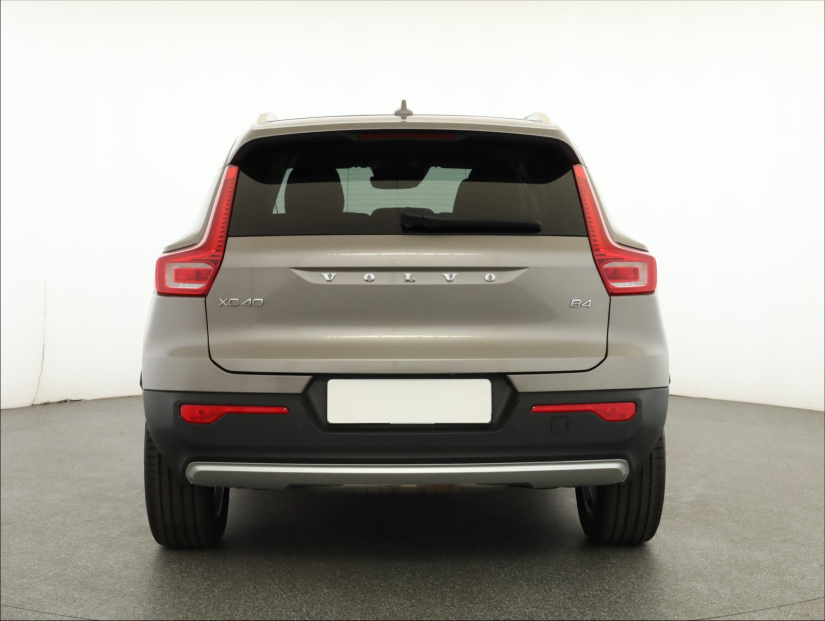 Volvo XC40, 2021