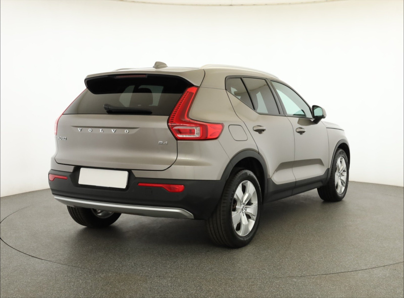 Volvo XC40, 2021