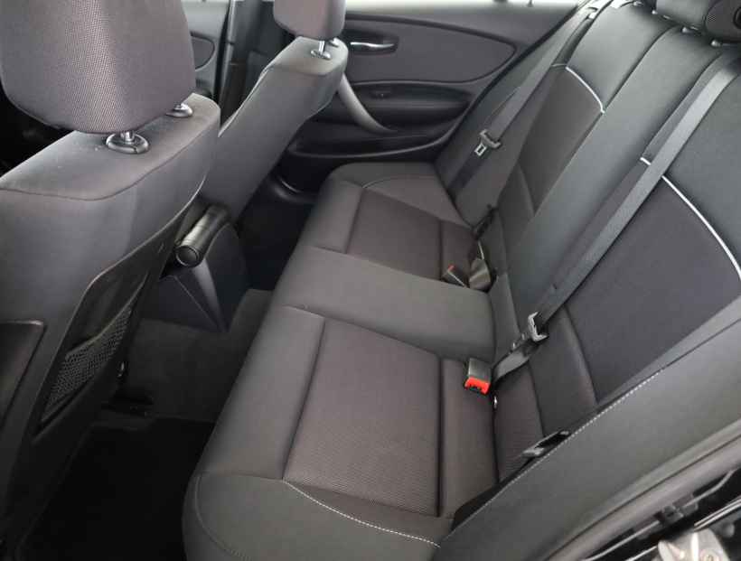 BMW 1, 2011