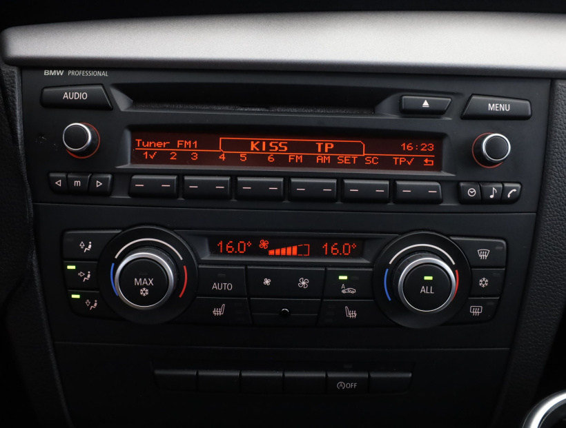 BMW 1, 2011