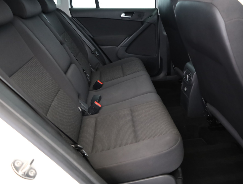 Volkswagen Tiguan, 2015