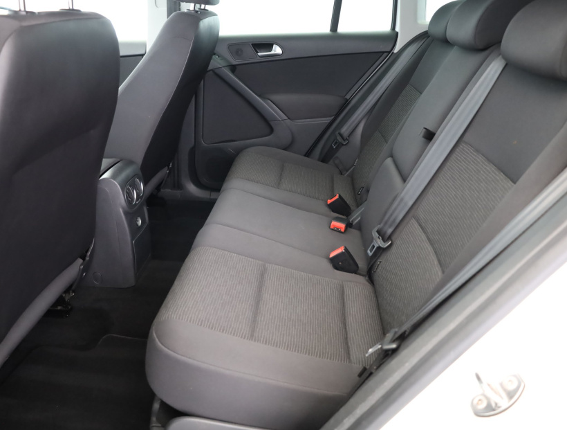 Volkswagen Tiguan, 2015