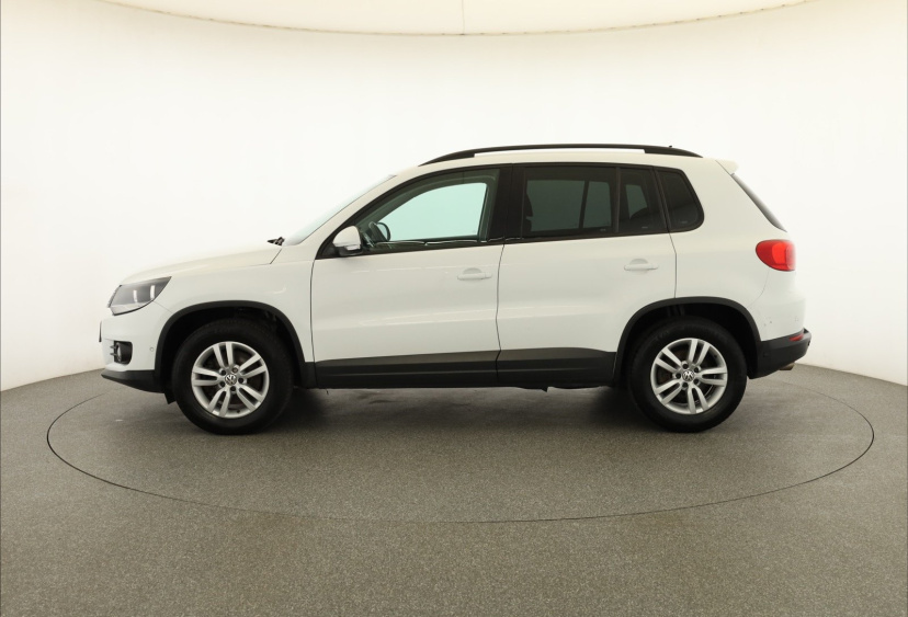 Volkswagen Tiguan, 2015