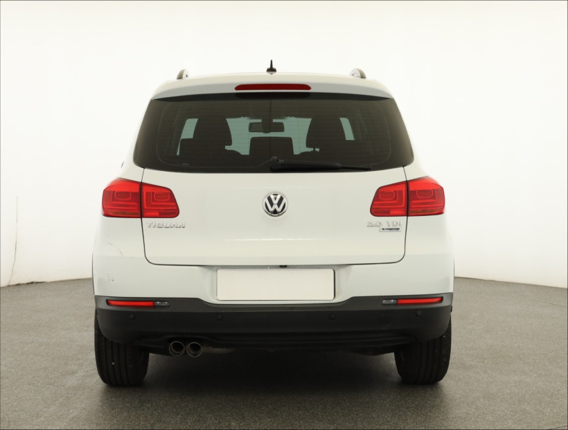 Volkswagen Tiguan, 2015
