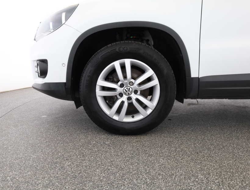 Volkswagen Tiguan, 2015