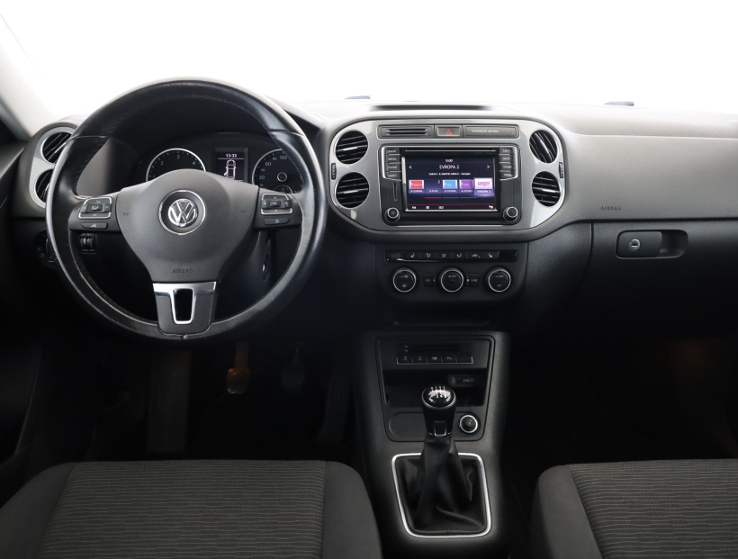 Volkswagen Tiguan, 2015