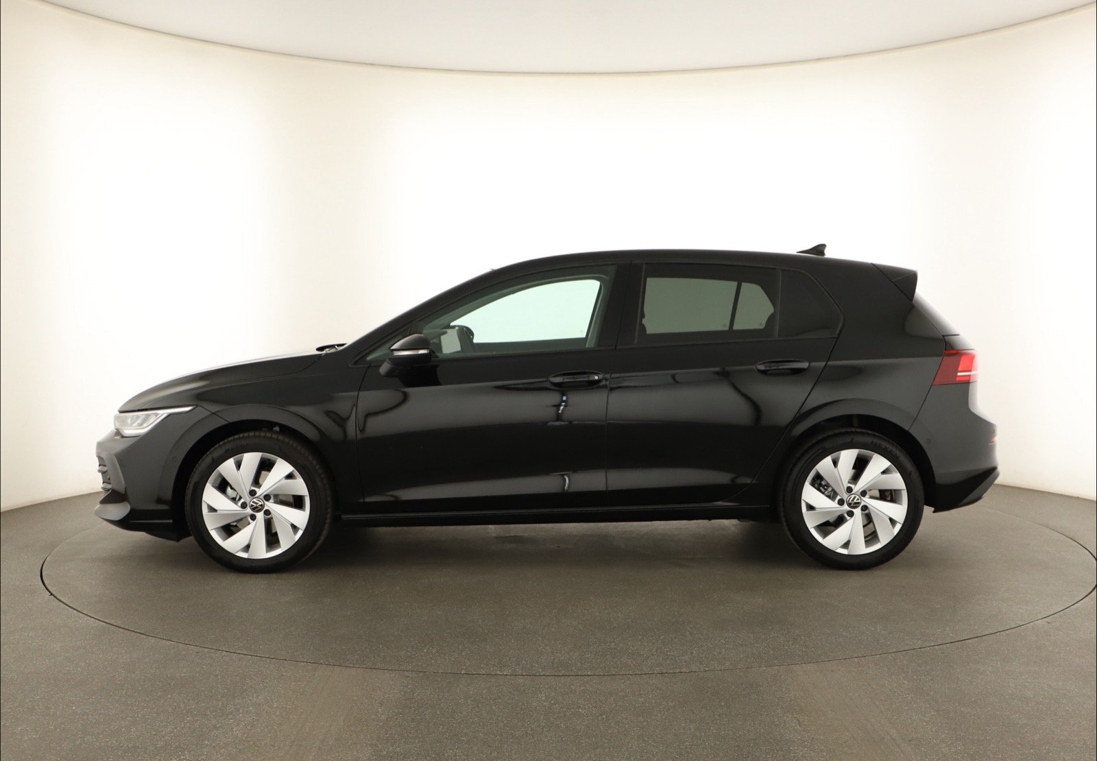 Volkswagen Golf - 2026