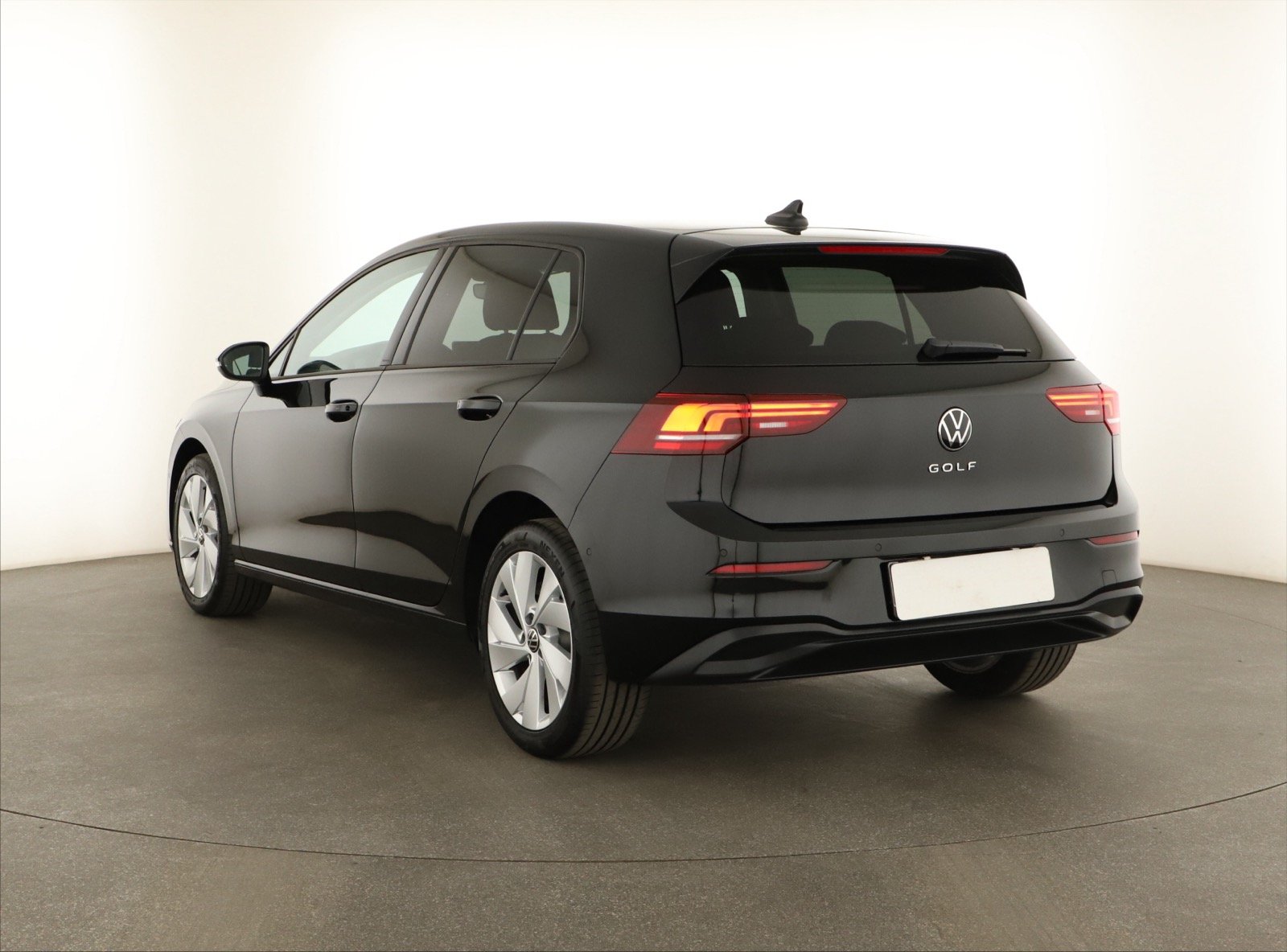 Volkswagen Golf - 2026