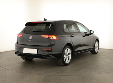 Volkswagen Golf - 2026
