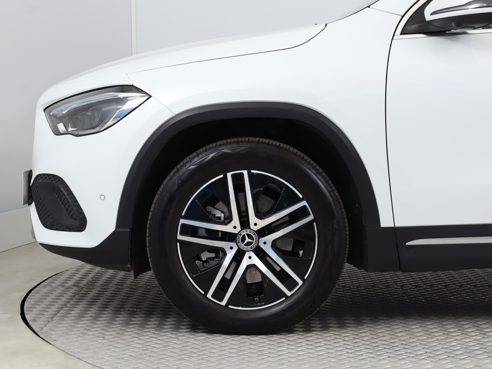 Mercedes-Benz GLA - 2022