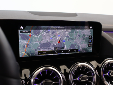 Mercedes-Benz GLA - 2022